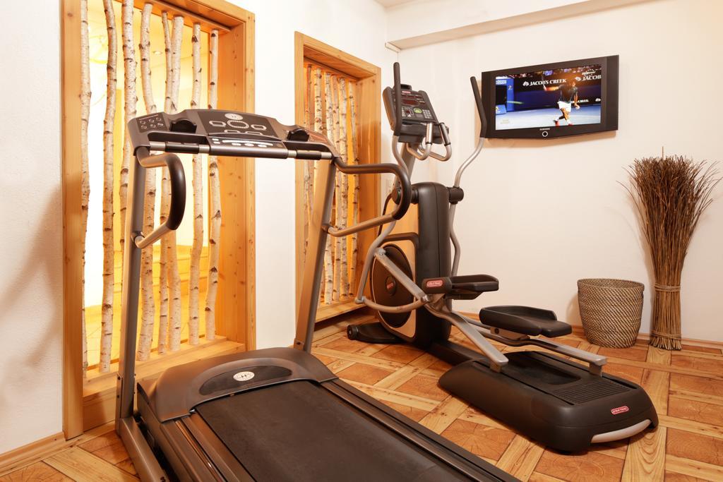 "Viktoria Ferienhaus" - Annehmlichkeiten Von 4-Sterne Familien-Und Wellnesshotel Viktoria Koennen Mitbenutzt Werden Oberstdorf Buitenkant foto